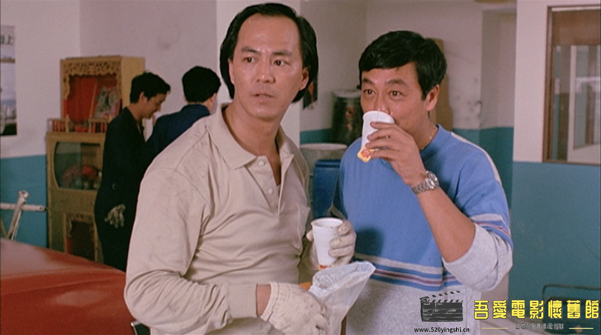 英雄本色.A.Better.Tommorrow.I.1986.BluRay.1080p.2Audio.DTS-HD.MA.7.1.x265.10bit-.jpg