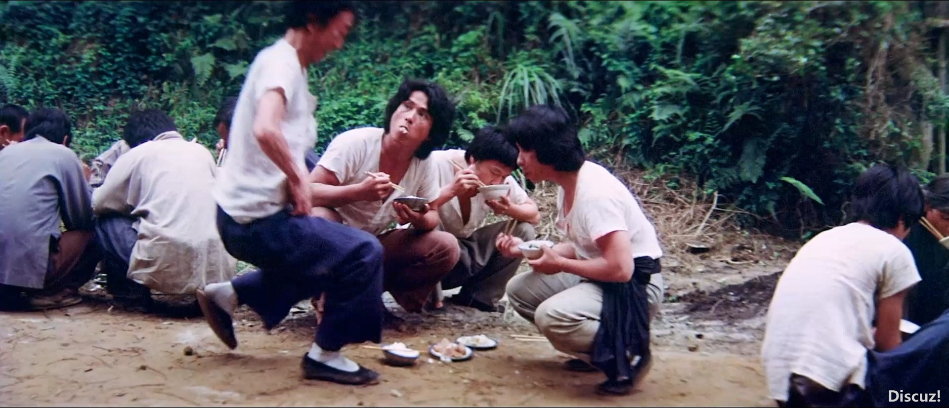 1981.冲破功夫城.国英语英字.蝴蝶花字幕组.小黄君合成QQ365473030.mkv_20240928_155136.409.jpg
