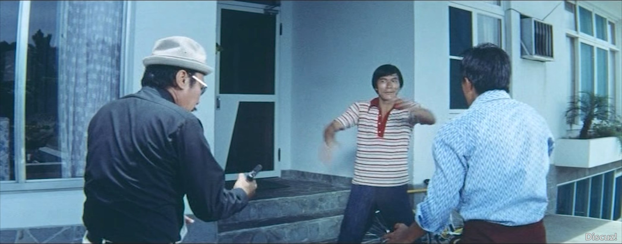 两虎恶斗.小黄君合成国语最终完整版.mkv_20240930_200344.468.jpg