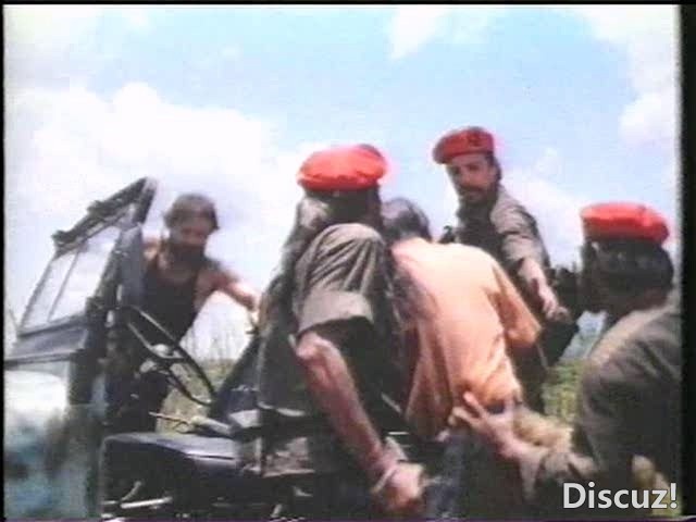 Get.The.Terrorist tt0317568.avi_20250212_213135.552.jpg