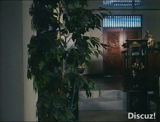 Blazing Guns (1988) 炽热的枪.mkv_20250212_221224.363.jpg