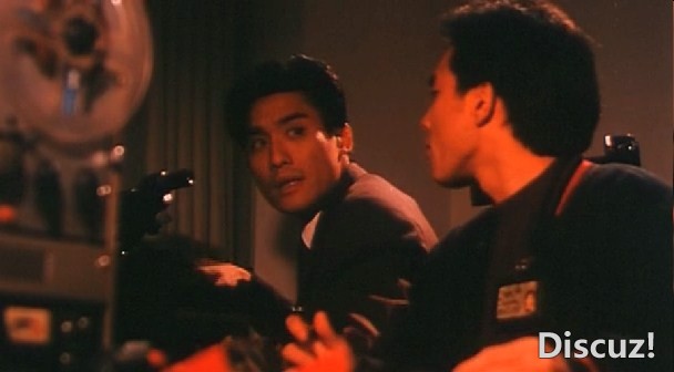 ([蓝色霹雳火].Blue.Lightning.1991.2Audio.DVDRip.X264.AAC.iNT-HKDY[www.ed2kers.co.jpg